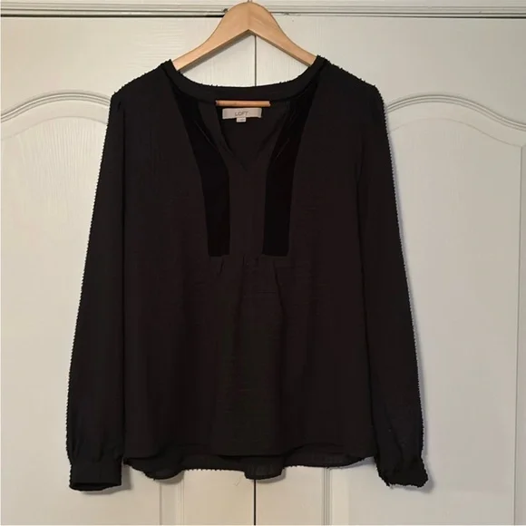 LOFT Women's Elegant Black Blouse - Picture 2 of 4